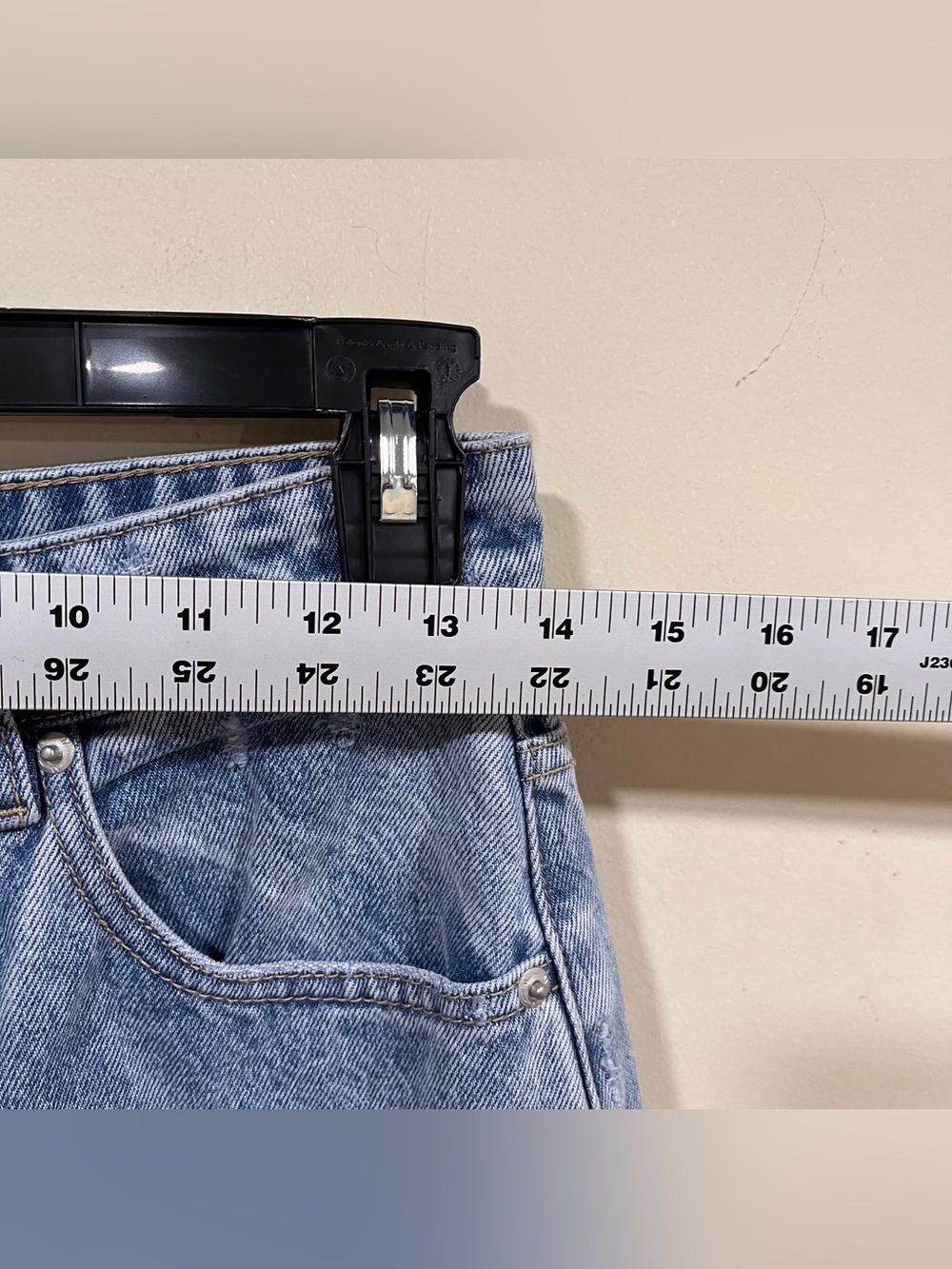 Meshki women’s straight leg light blue denim size 8 high rise raw hem - Picture 3 of 9